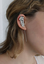Load image into Gallery viewer, Area Earring - Helix Cartilage Earring