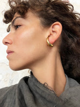 Load image into Gallery viewer, Coma Earring - Big gold plated stud earring