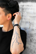 Load image into Gallery viewer, Cero Bracelet - Black link and leather bracelet - MERCe
