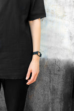 Load image into Gallery viewer, Cero Bracelet - Black link and leather bracelet - MERCe