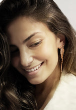 Load image into Gallery viewer, Tango Gold Earring - 24k Gold Chain Crochet Earring