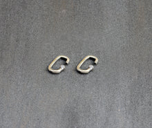 Load image into Gallery viewer, Topa - Silver Cartilage Earrings - MERCe