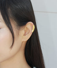 Load image into Gallery viewer, Tunnel Gold Earring - Gold Ear Cuff, Wide Helix Earring - MERCe