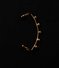 Load image into Gallery viewer, Arco Earring - Gold Ear Climber, Big Ear Crawler