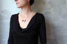 Load image into Gallery viewer, Trio Necklace - Short Quartz Stick Necklace - MERCe
