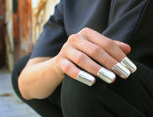 Load image into Gallery viewer, Unia Silver Ring - Sterling Silver Finger Nail Ring - MERCe