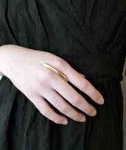 Load image into Gallery viewer, Pak Ring Gold - Avant Garde Between Finger Bronze Ring