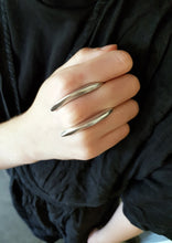 Load image into Gallery viewer, Pak Ring Silver - Avant Garde Between Finger Silver Ring