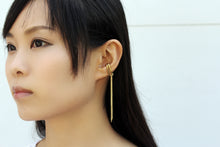 Load image into Gallery viewer, Topa Plus Earrings - Non piercing earrings with chains - MERCe