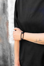 Load image into Gallery viewer, Cero Bracelet - Black link and leather bracelet - MERCe
