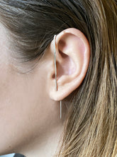 Load image into Gallery viewer, Garra Earring - Silver Ear Cuff, Earbrace 925 Silver Earring
