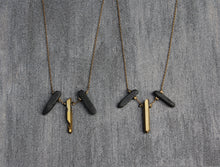 Load image into Gallery viewer, Trio Necklace - Short Quartz Stick Necklace - MERCe
