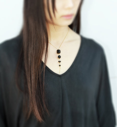 Cometa Short Necklace - Short raw stone necklace - MERCe