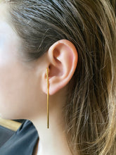 Load image into Gallery viewer, Rayo Earrings - Minimal Golden Strip Earrings

