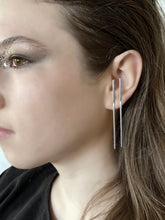 Load image into Gallery viewer, Rayo - Silver Strip Earrings
