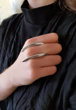 Load image into Gallery viewer, Pak Ring Silver - Avant Garde Between Finger Silver Ring
