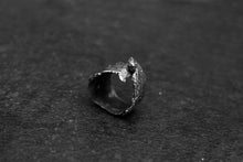 Load image into Gallery viewer, Rotura Ring - Oxidized Sterling Silver Ring - MERCe
