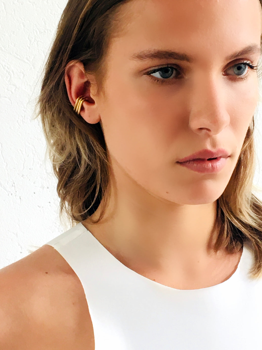 Topa - Gold Cartilage Earrings