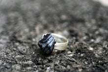 Load image into Gallery viewer, Karat Jasper Ring - Statement Stone and Silver Ring - MERCe
