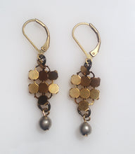 Load image into Gallery viewer, Short Dangle Chainmail Earrings - MERCe
