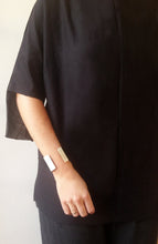 Load image into Gallery viewer, Cuadra Bracelet - Folded Square Cuff Bracelet - MERCe
