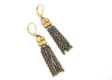 Load image into Gallery viewer, Dangle Chainmaille Earrings - MERCe
